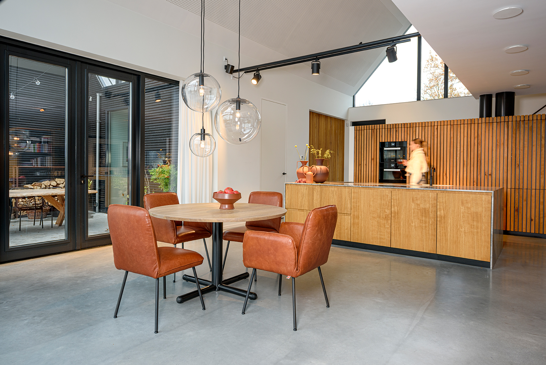 Jess 3563 Shuffle Ligt With�Without Arm Luxor Tan LR