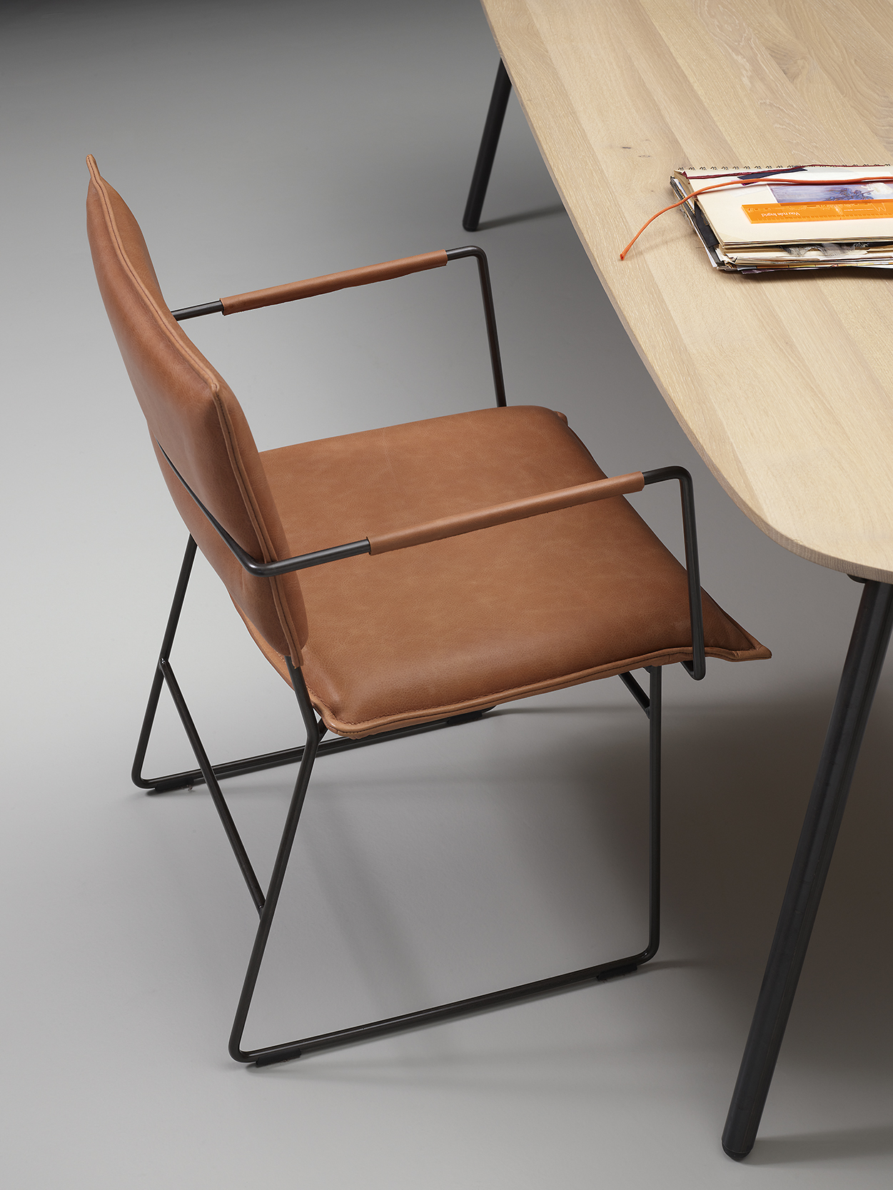 Norman Chair With Arm Bonanza Tan Mood LR